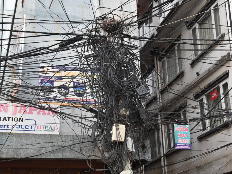 बालेनले भनेअनुसार काठमाडौंका सबै तार अन्डरग्राउन्ड गर्न कति सम्भव ? 